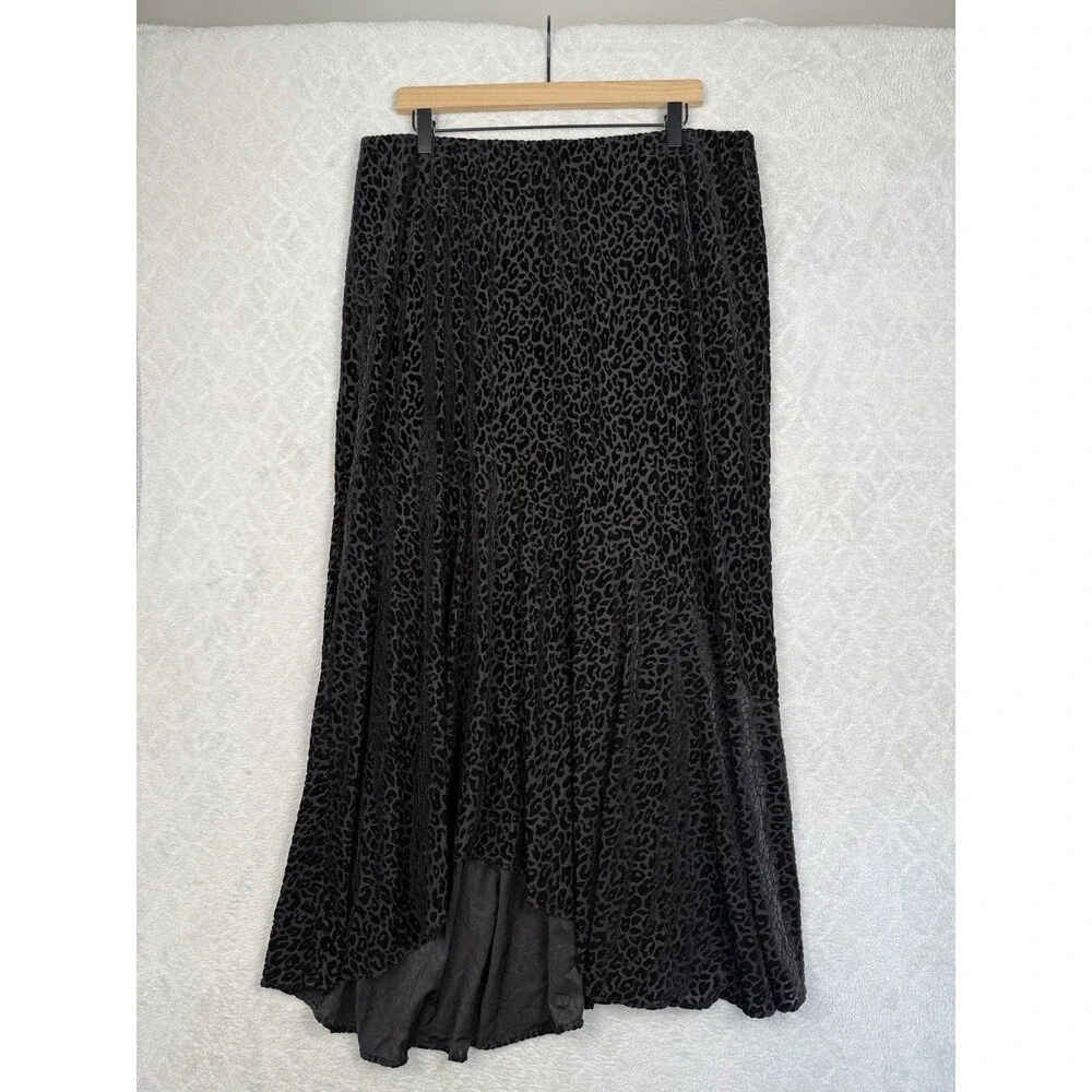 Chicos Janet Velvet Burnout Skirt 2/Large Black Leopard Animal Print Whimsigoth